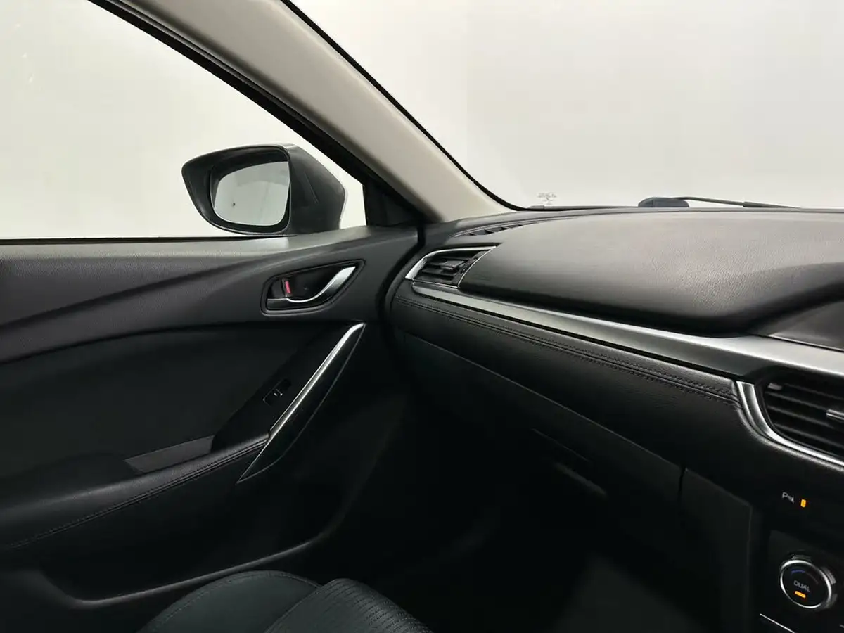 2015-mazda-mazda6-22td-se-l-nav-big-24
