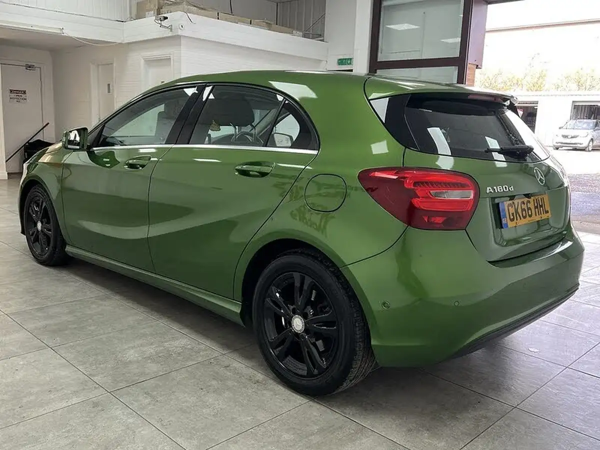 2016-mercedes-benz-a-class-15d-a180d-se-executivess-big-5