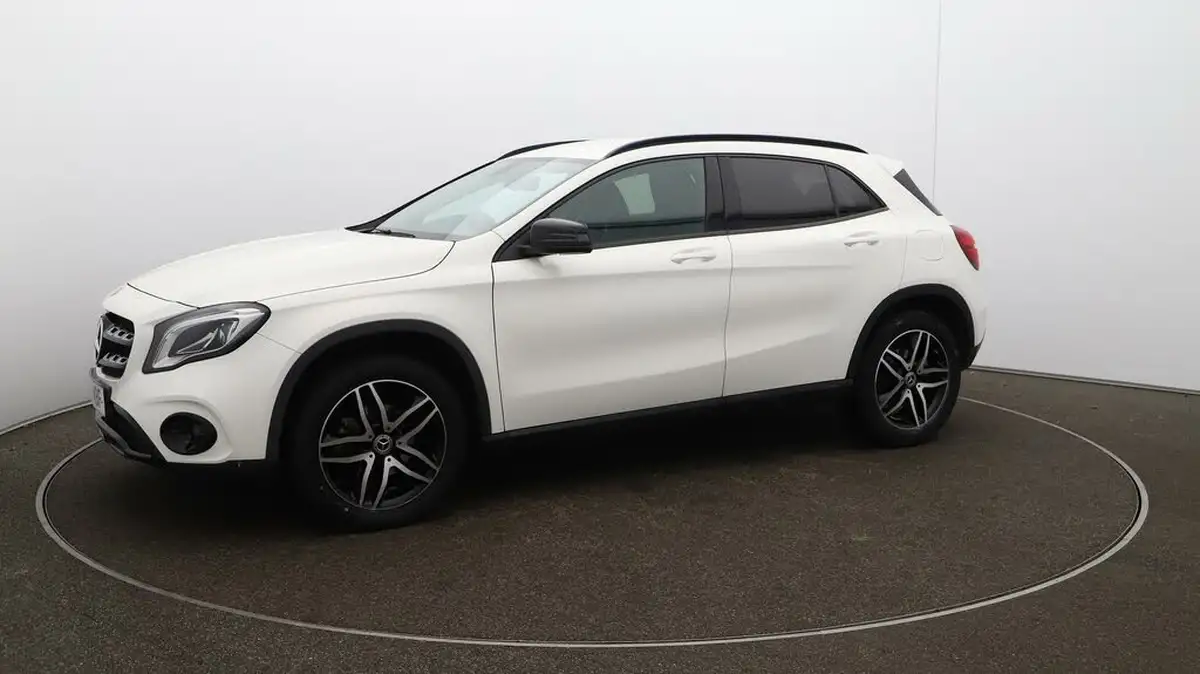 2019-mercedes-benz-gla-class-16-gla-180-urban-edition-ss-7g-dct-big-57