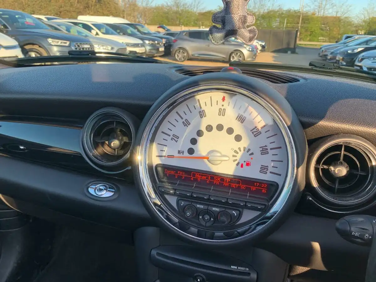 2013-mini-cooper-16-cooper-122bhp-convertible-2d-auto-big-20