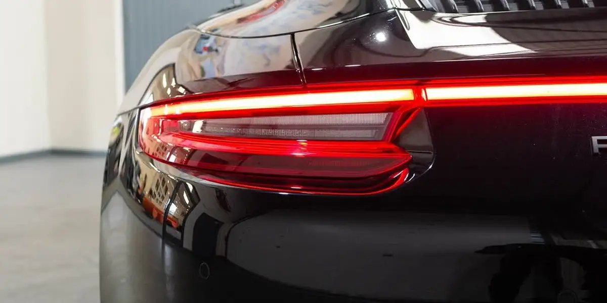 2018-porsche-911-30-targa-4-gts-450bhp-pdk-big-55