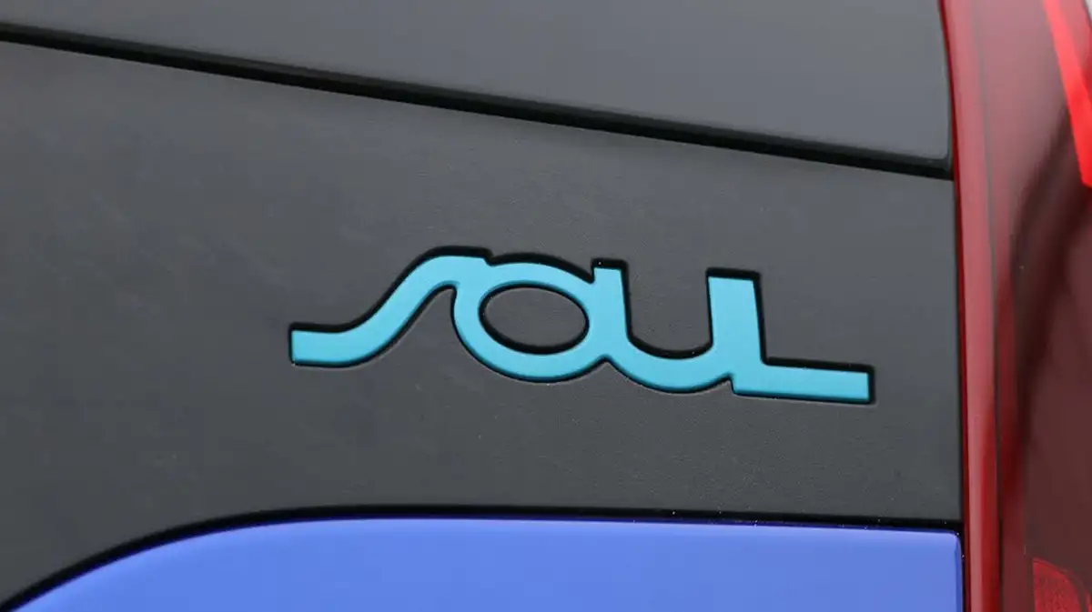 2021-kia-soul-ev-first-edition-big-21