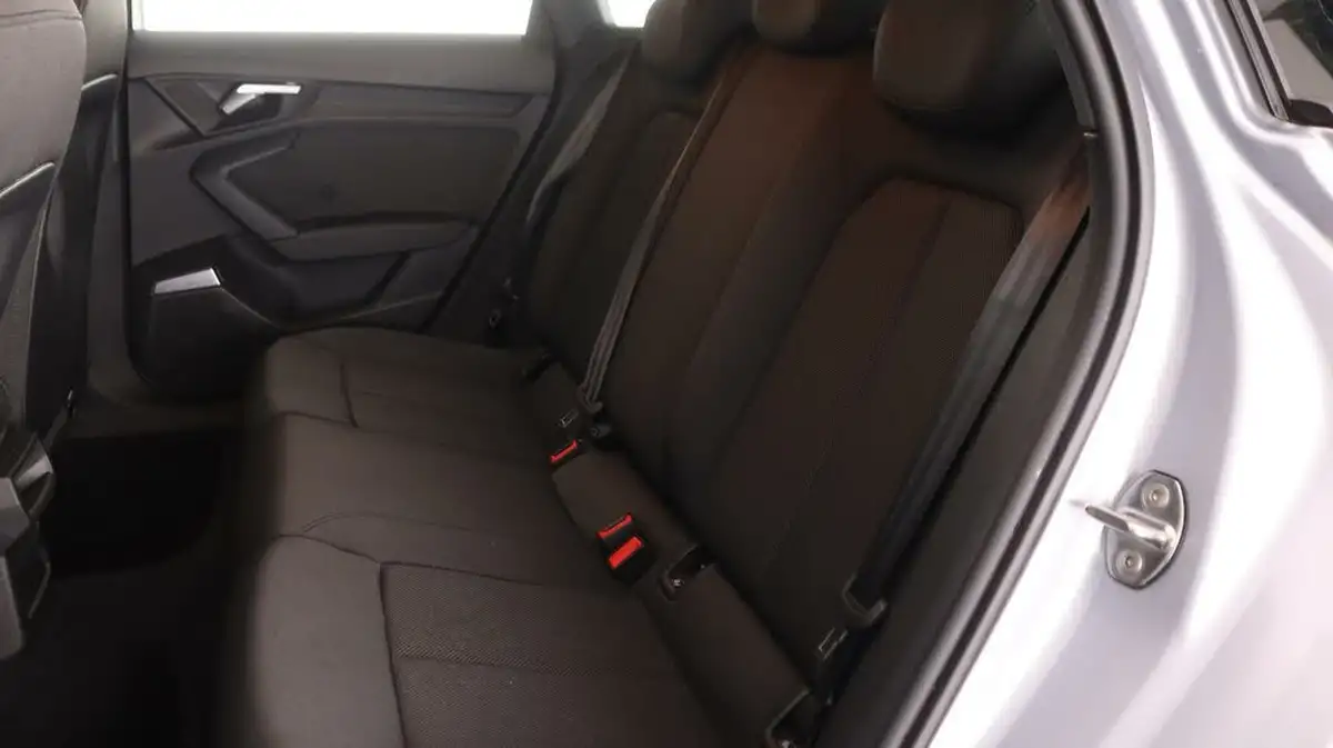 2021-audi-a3-20-30-tdi-technik-big-16