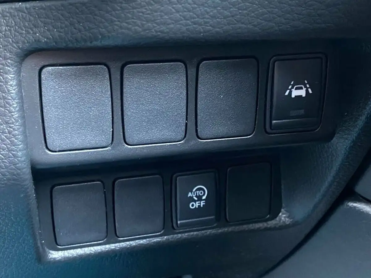 2020-nissan-qashqai-13-dig-t-n-motion-140ps-big-40