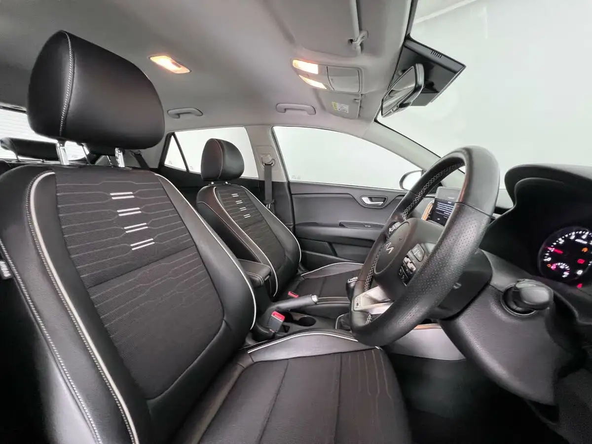 2022-kia-stonic-10-t-gdi-gt-line-s-big-11