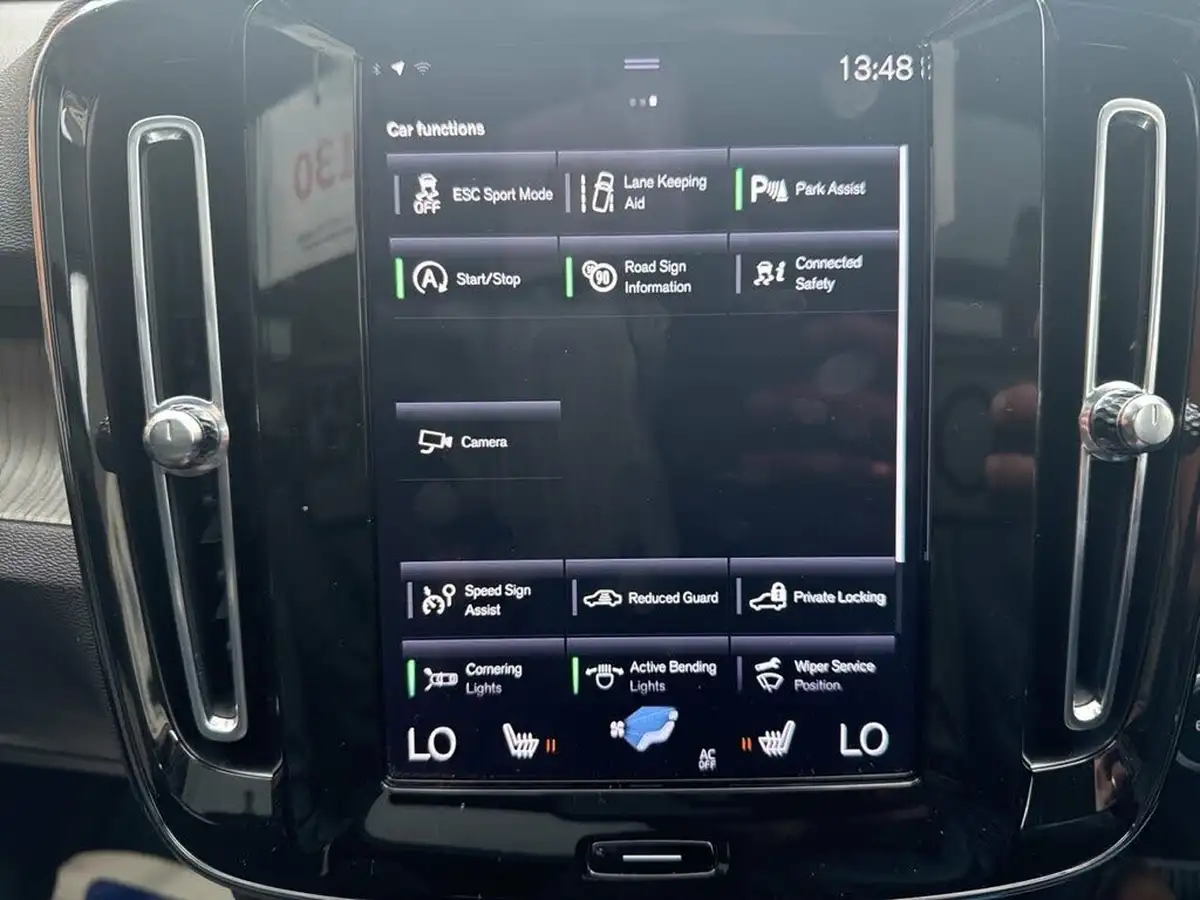 2021-volvo-xc40-20-b4-inscription-pro-194bhp-awd-auto-big-13