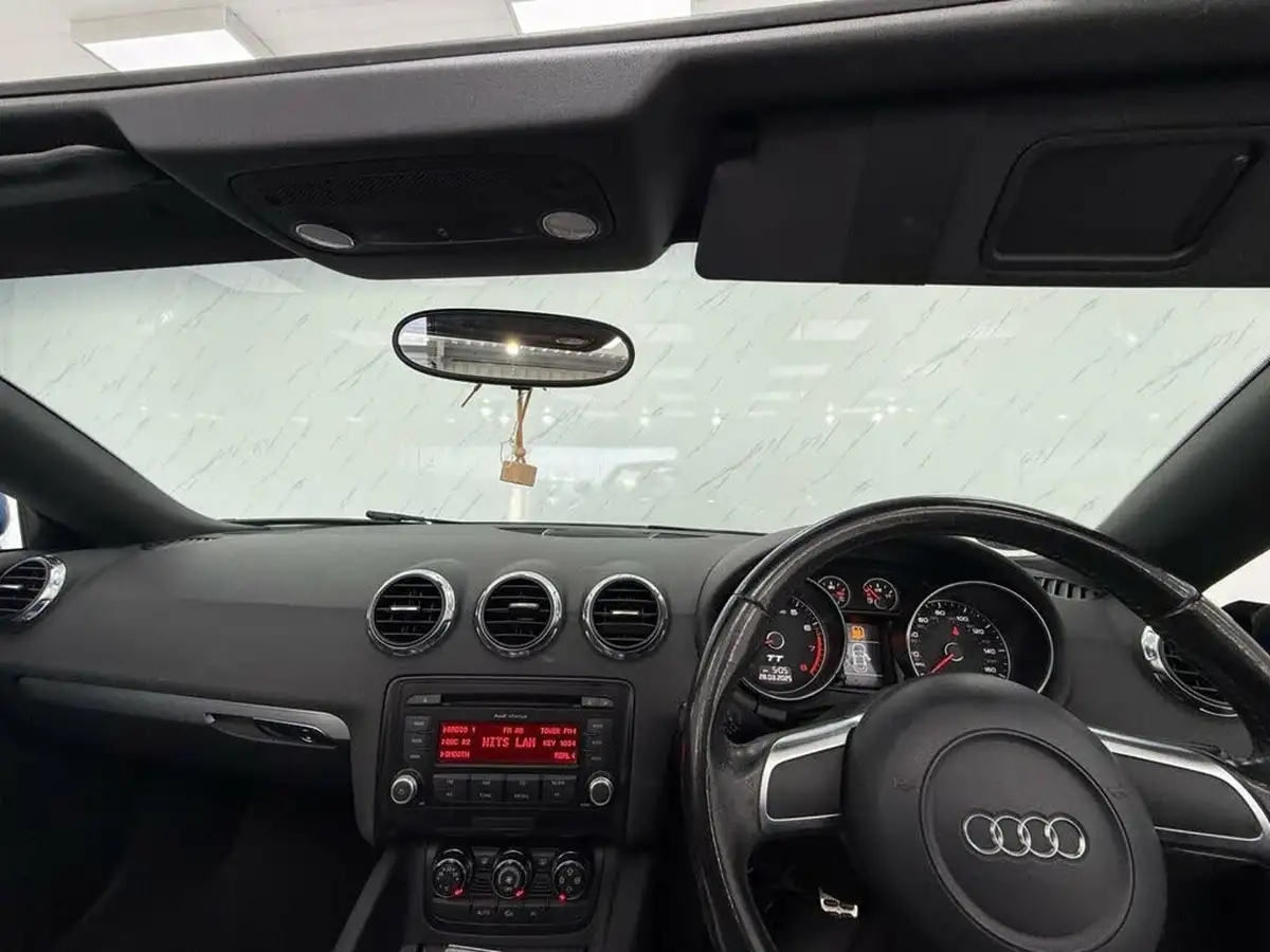 2010-audi-tt-roadster-18-tfsi-t-big-14