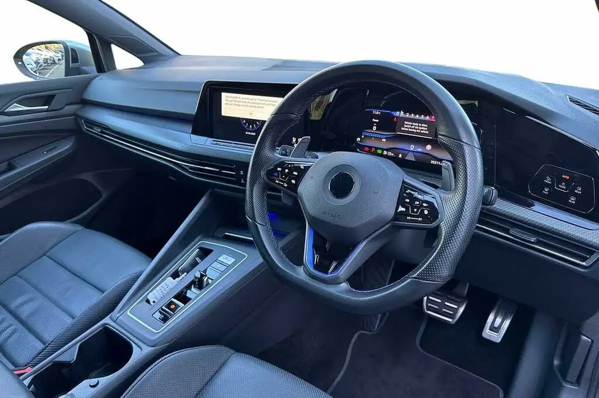 2021-volkswagen-golf-20-tsi-r-hatchback-big-5