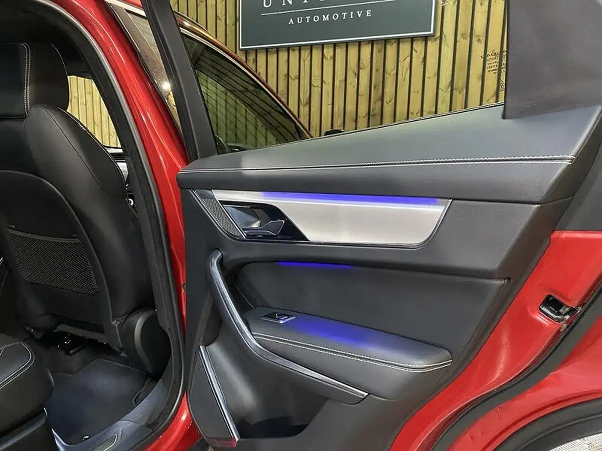 2023-jaguar-f-pace-20-d200-r-dynamic-s-big-48
