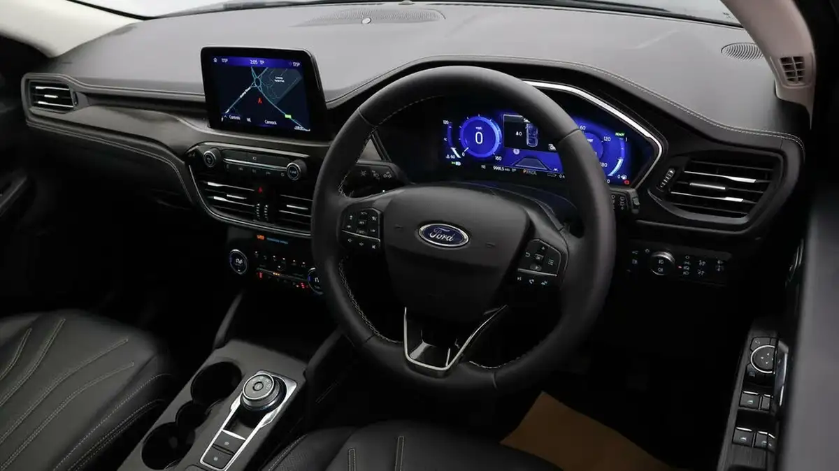 2022-ford-kuga-25t-vignale-225ps-phev-big-8