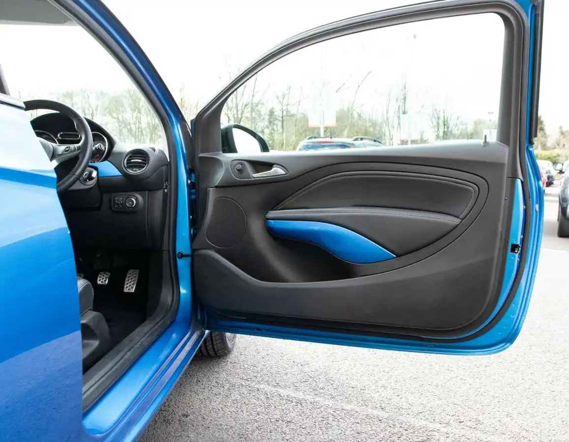 2018-vauxhall-adam-12i-energised-big-13
