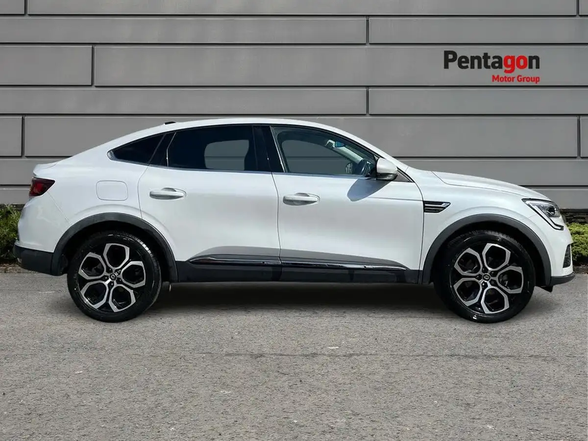 2021-renault-arkana-16-s-edition-big-10