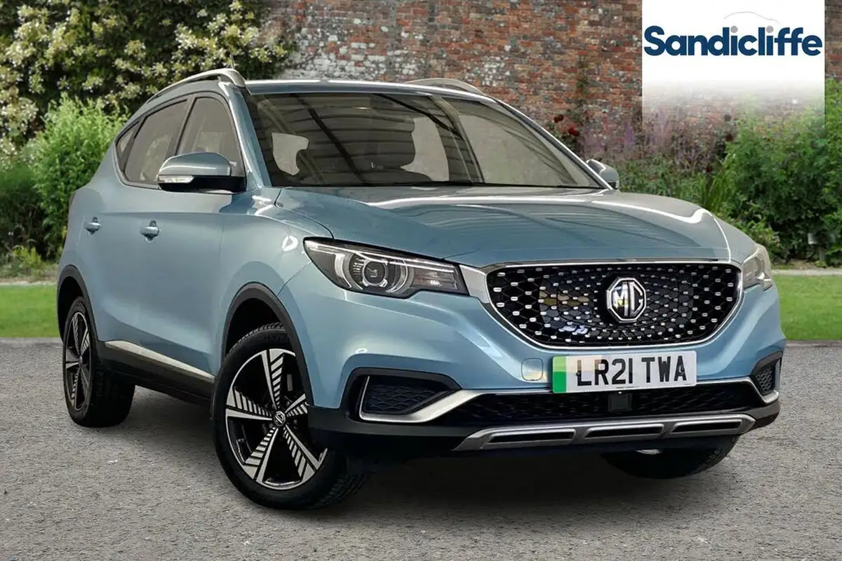 2021-mg-zs-suv-e-exclusive-ev-big-0