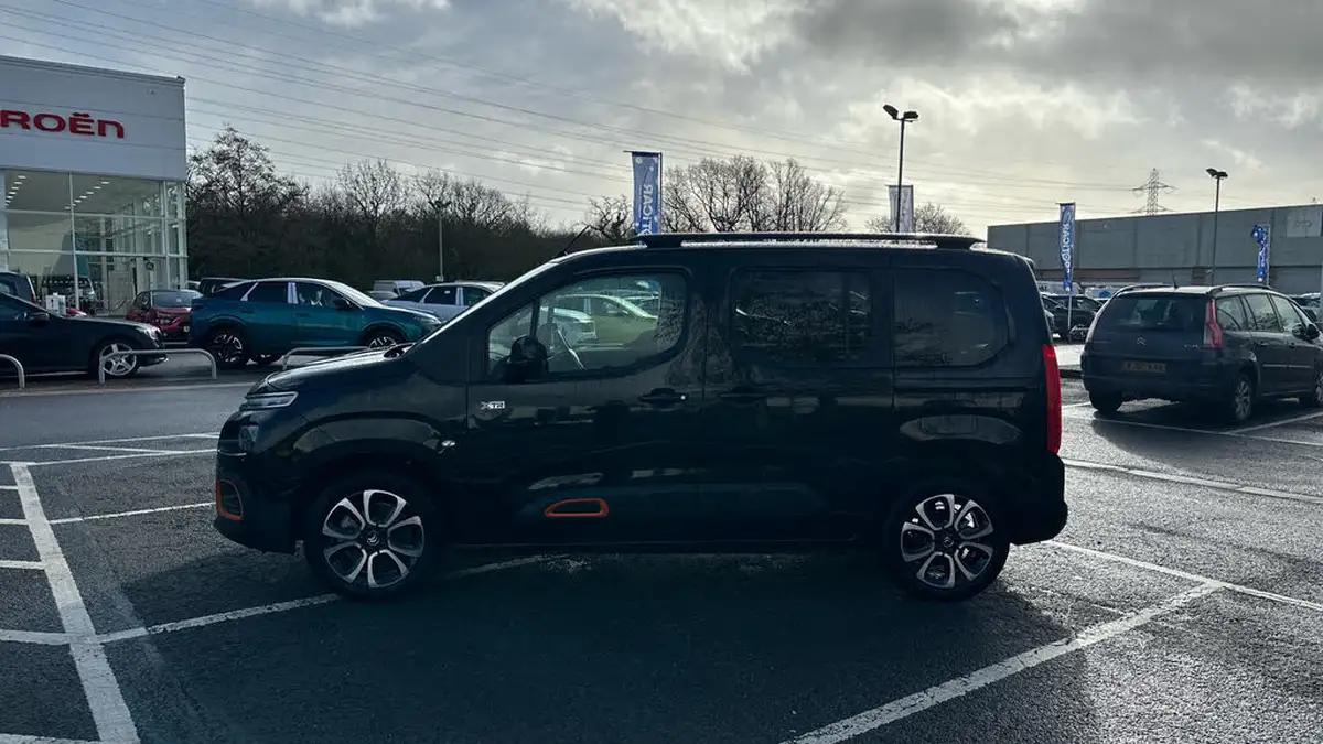 2022-citroen-berlingo-e-flair-xtr-m-size-big-5