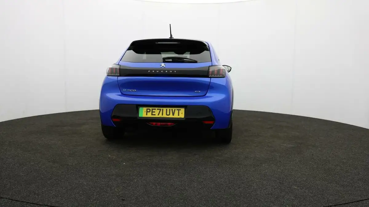 2021-peugeot-208-e-gt-50kwh-big-57