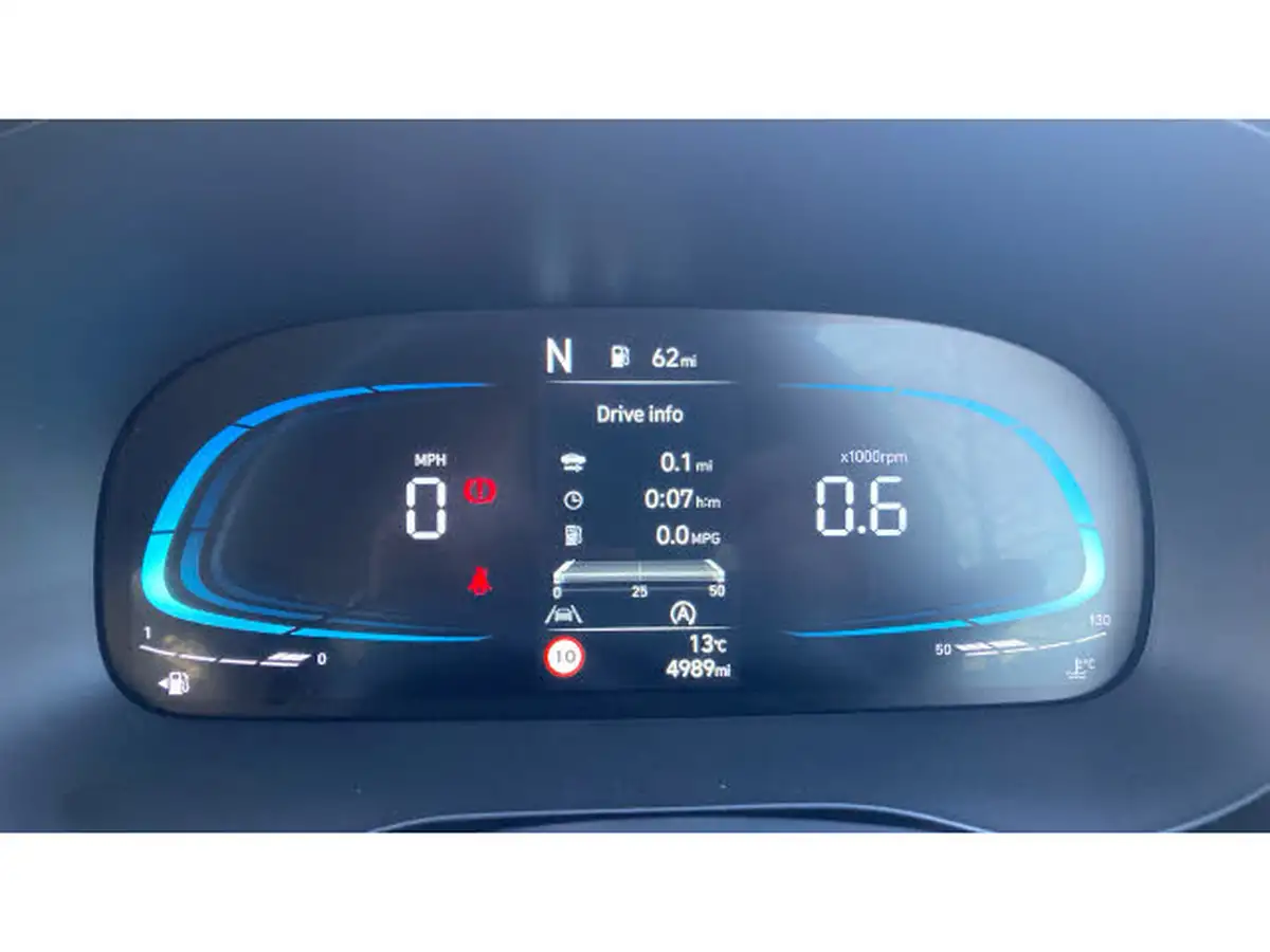 2024-hyundai-i10-12-premium-79ps-auto-big-17