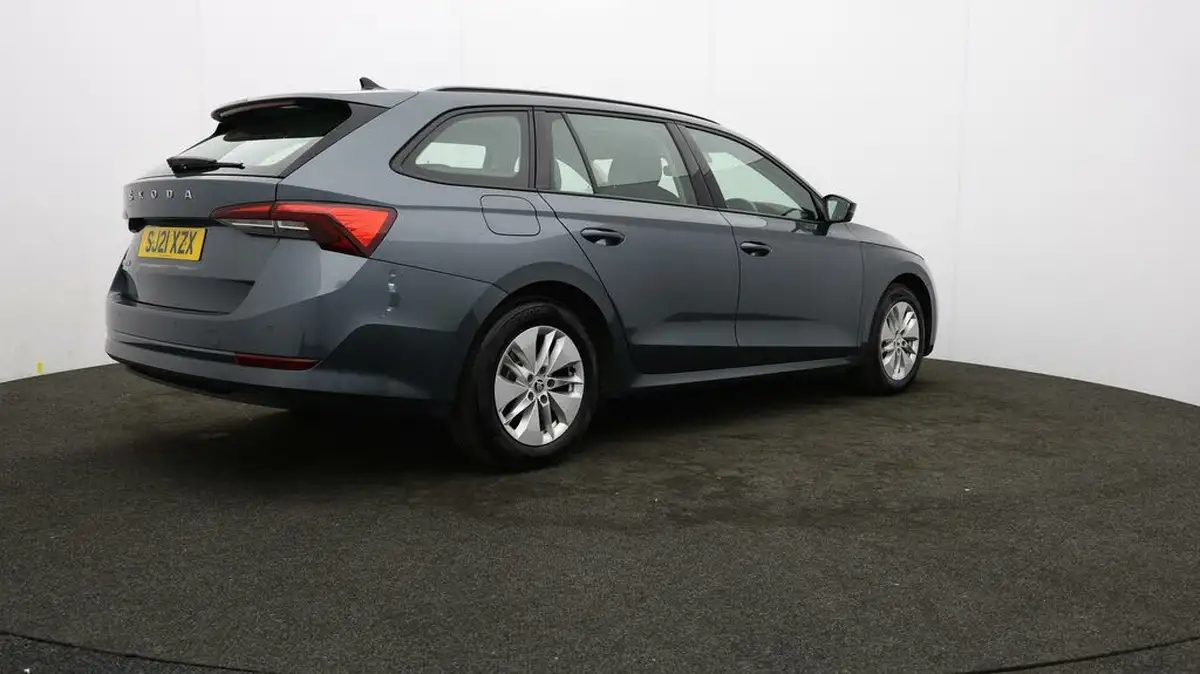 2021-skoda-octavia-10-tsi-se-technology-estate-big-24
