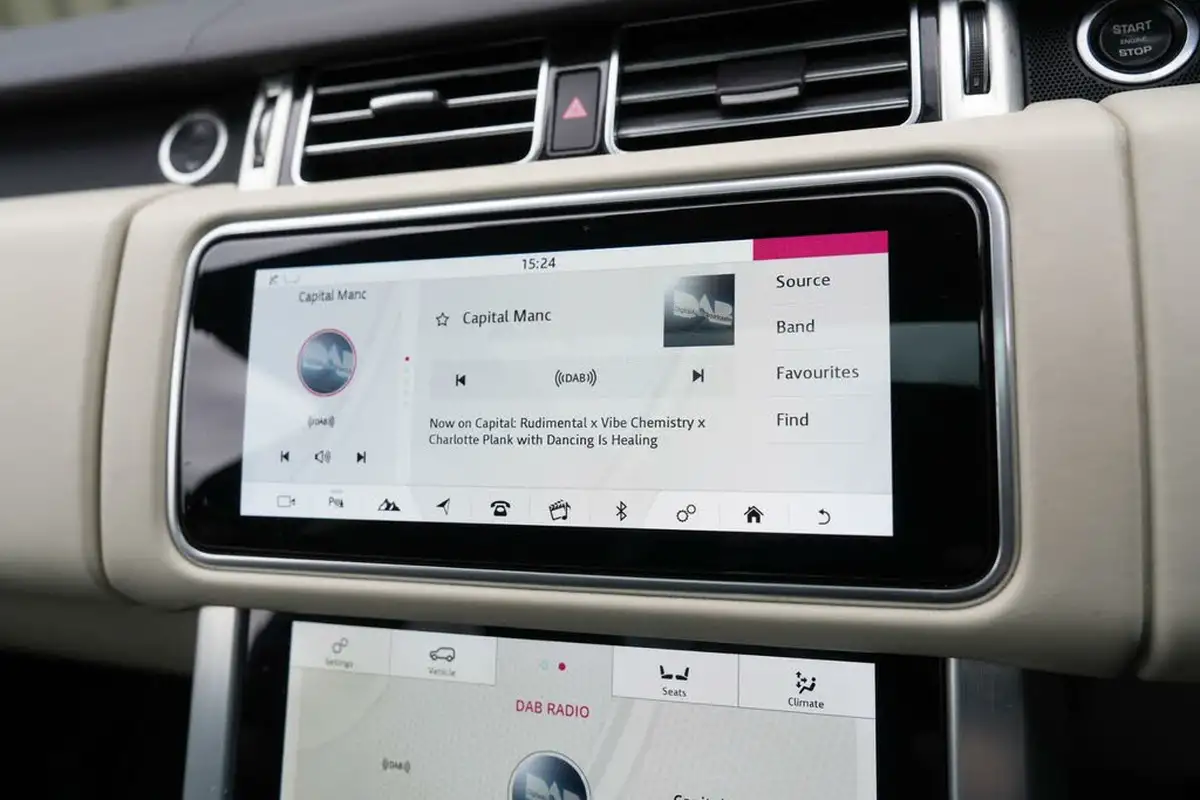 2020-land-rover-range-rover-44-sdv8-vogue-big-36