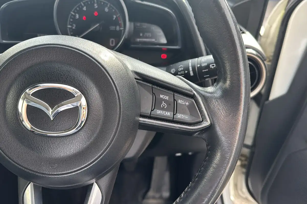 2018-mazda-mazda2-15-gt-sport-nav-115ps-ss-big-15