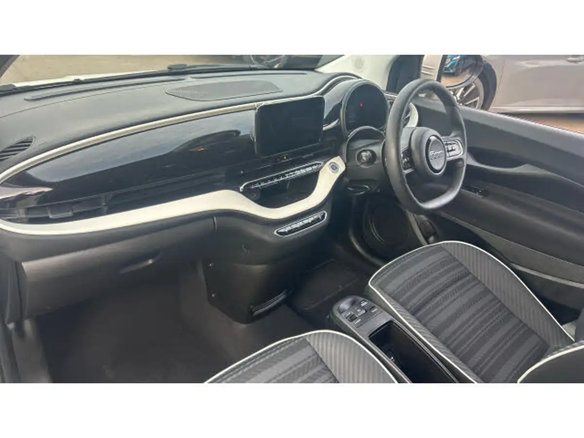 2021-fiat-500-e-passion-big-8