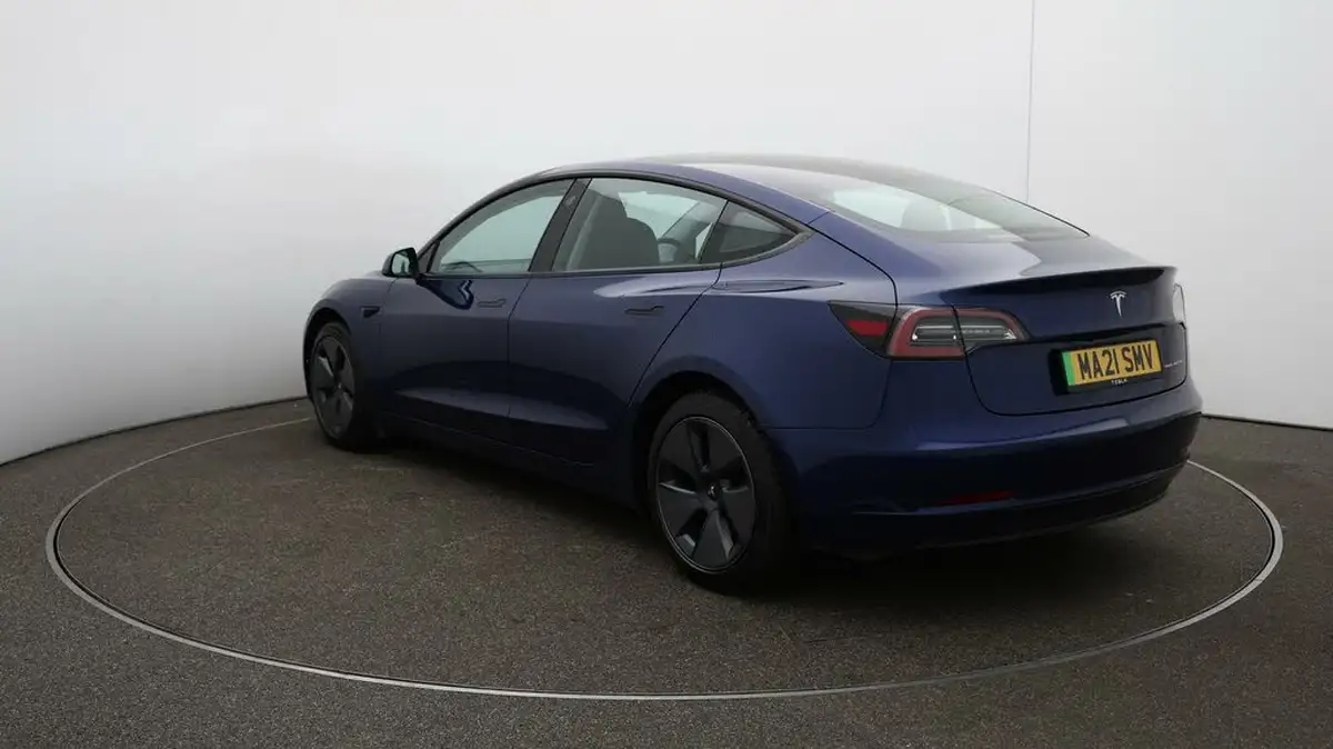 2021-tesla-model-3-e-long-range-4x4-big-54