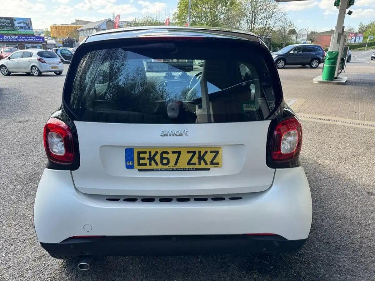 2017-smart-fortwo-10-prime-sport-70bhp-premiumss-coupe-twinamic-big-4