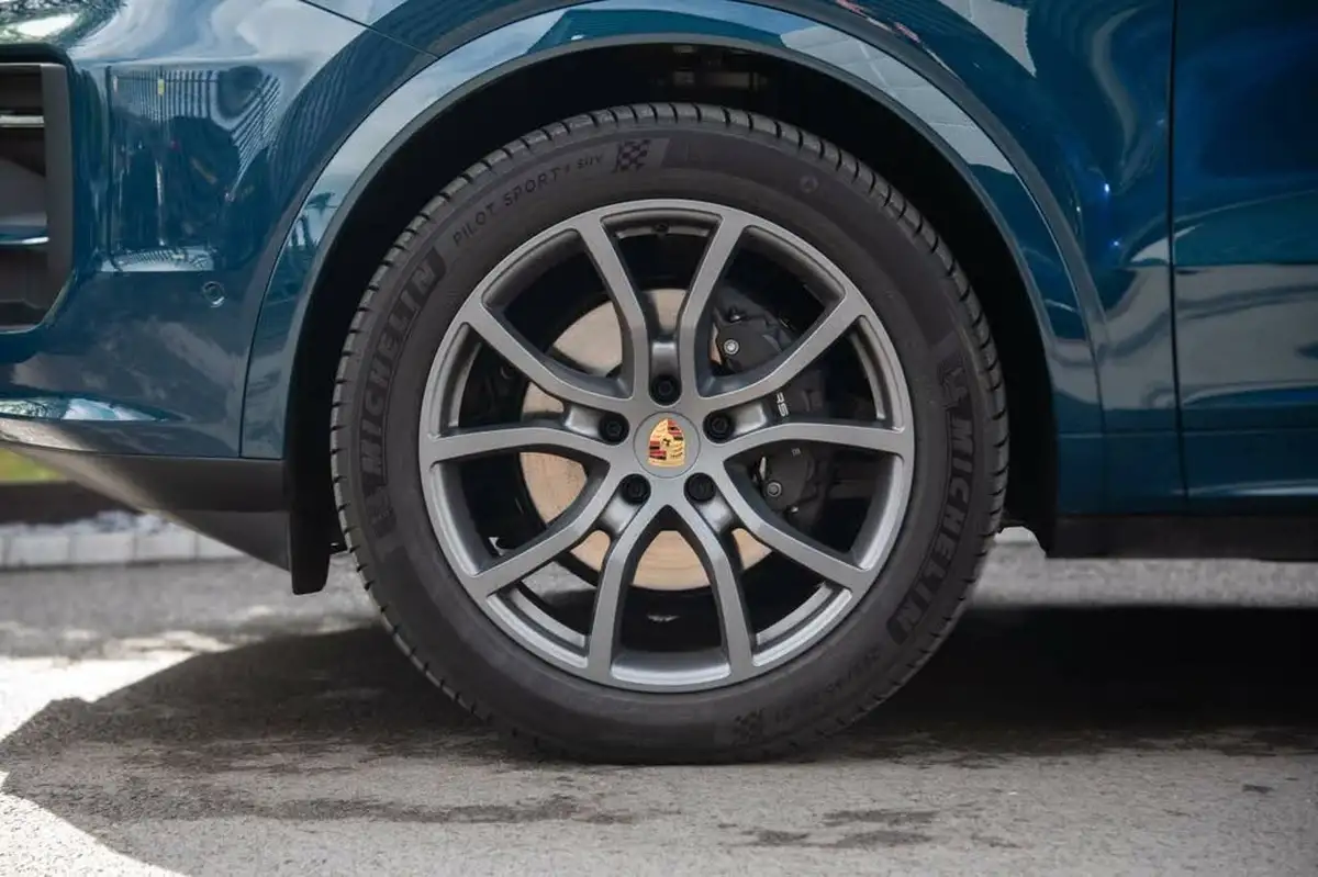2024-porsche-cayenne-30-v6-353ps-station-wagon-big-16