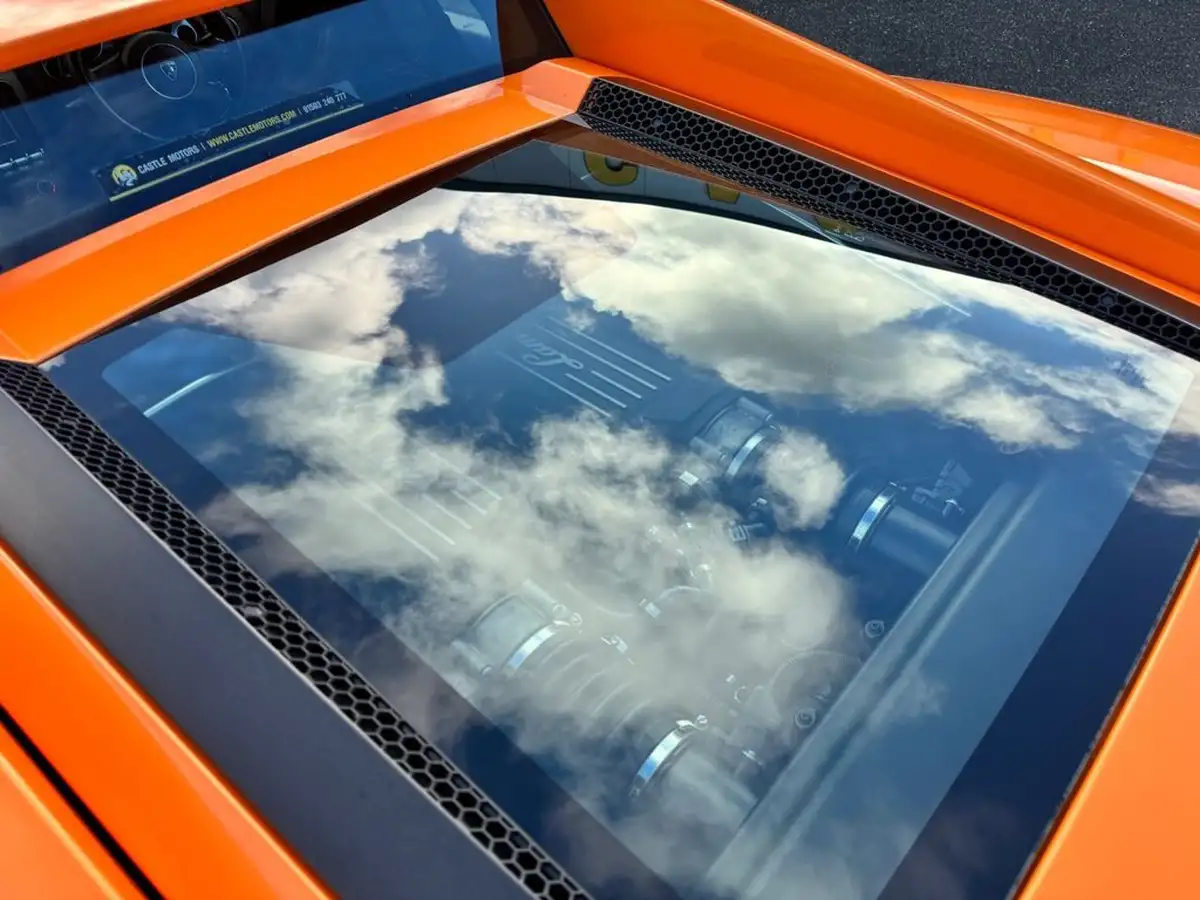 2012-lamborghini-gallardo-big-15