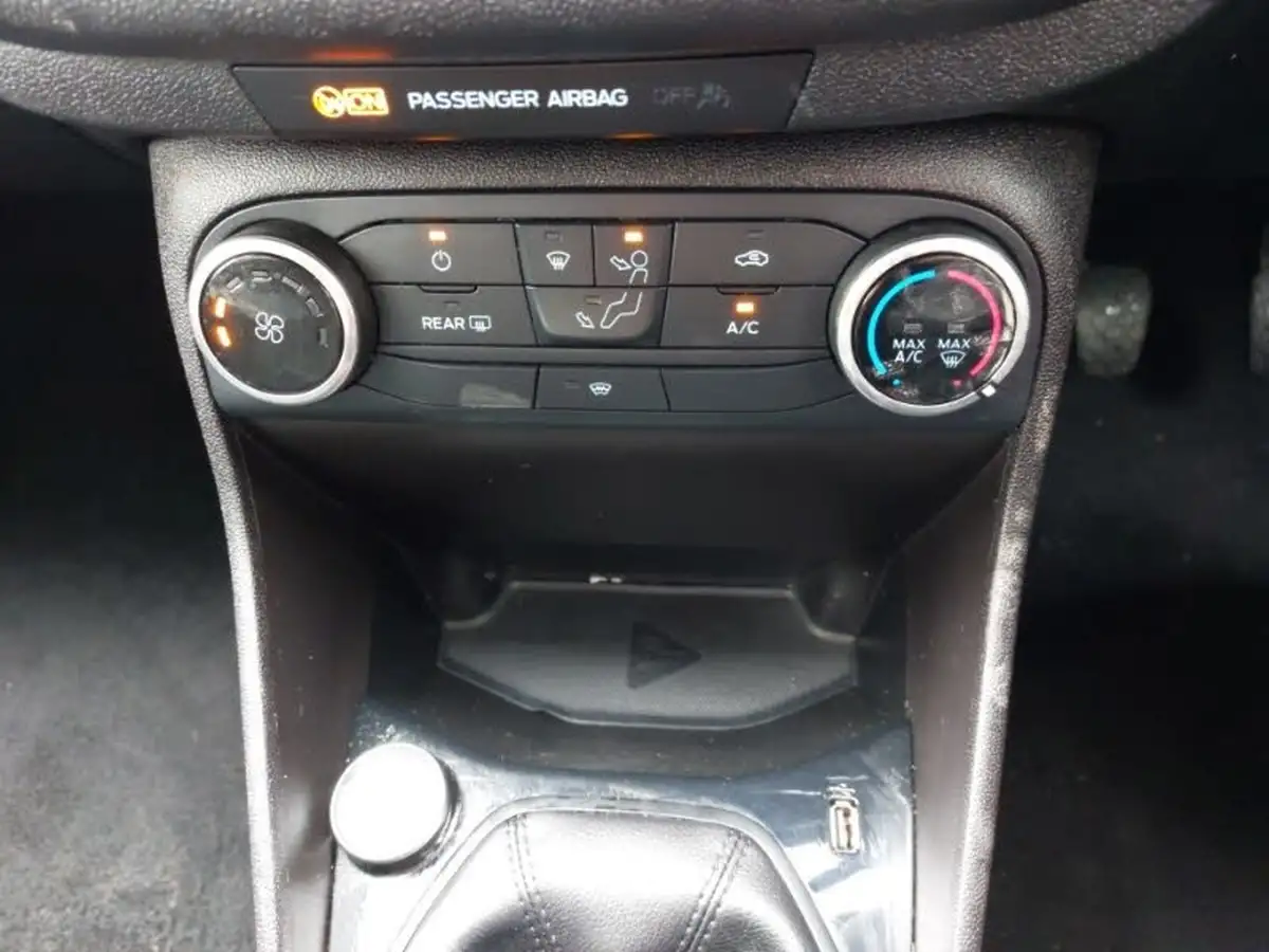 2019-ford-fiesta-11-ti-vct-trend-5d-big-17