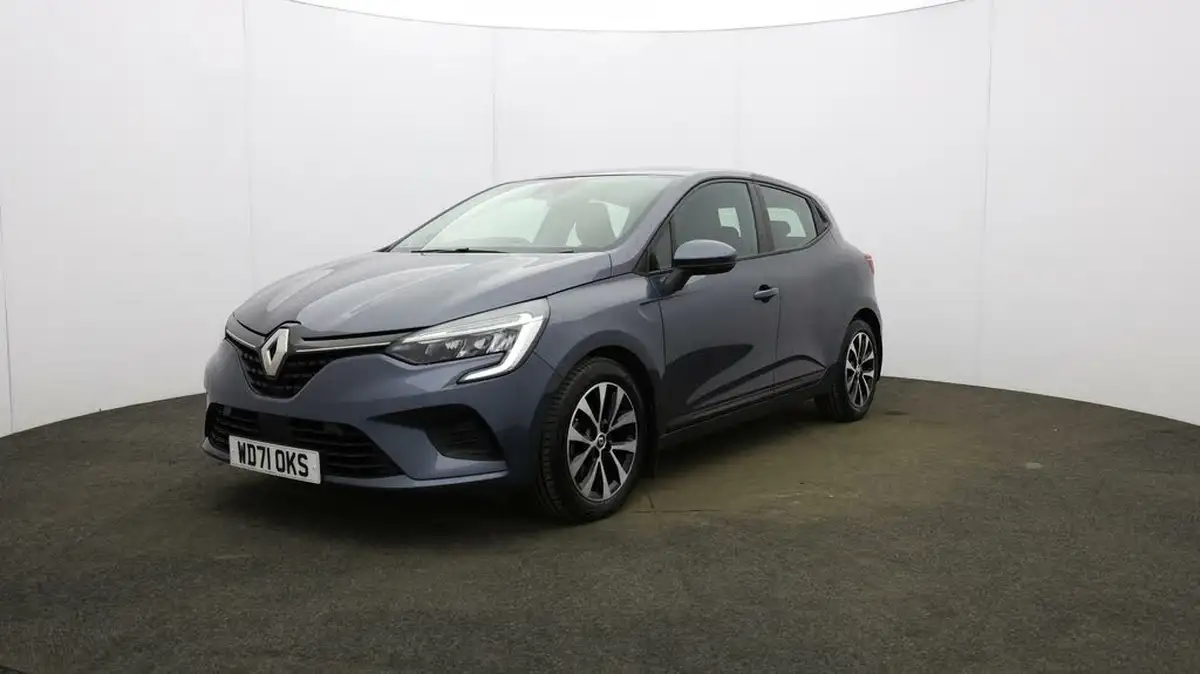 2022-renault-clio-16-iconic-big-2
