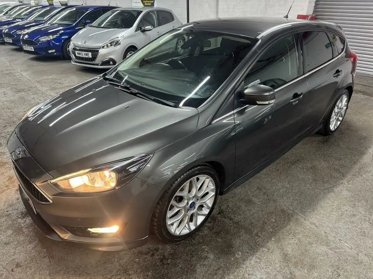 2015-ford-focus-16tdci-zetec-s-hatchback-big-53
