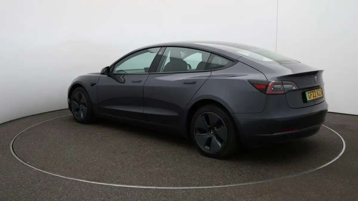 2021-tesla-model-3-e-standard-plus-big-54