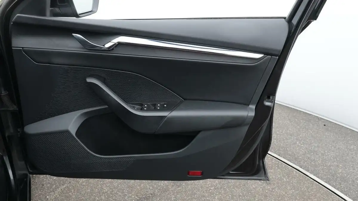 2020-skoda-octavia-15-tsi-se-l-first-edition-hatchback-big-15