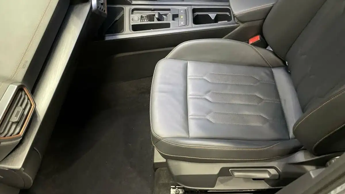 2024-cupra-formentor-14-e-hybrid-vz2-big-16