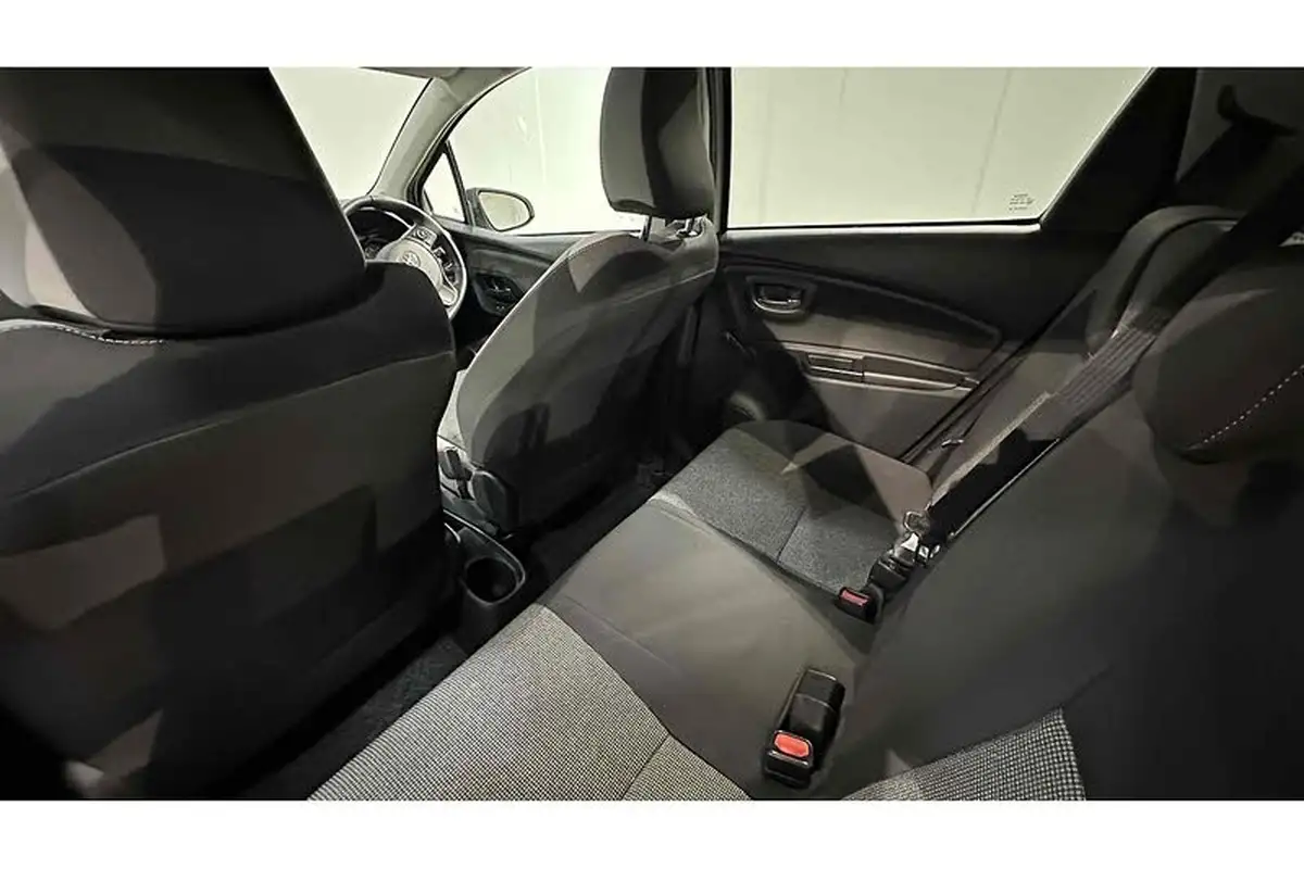 2019-toyota-yaris-15-vvt-i-y20-111bhp-1496cc-big-20
