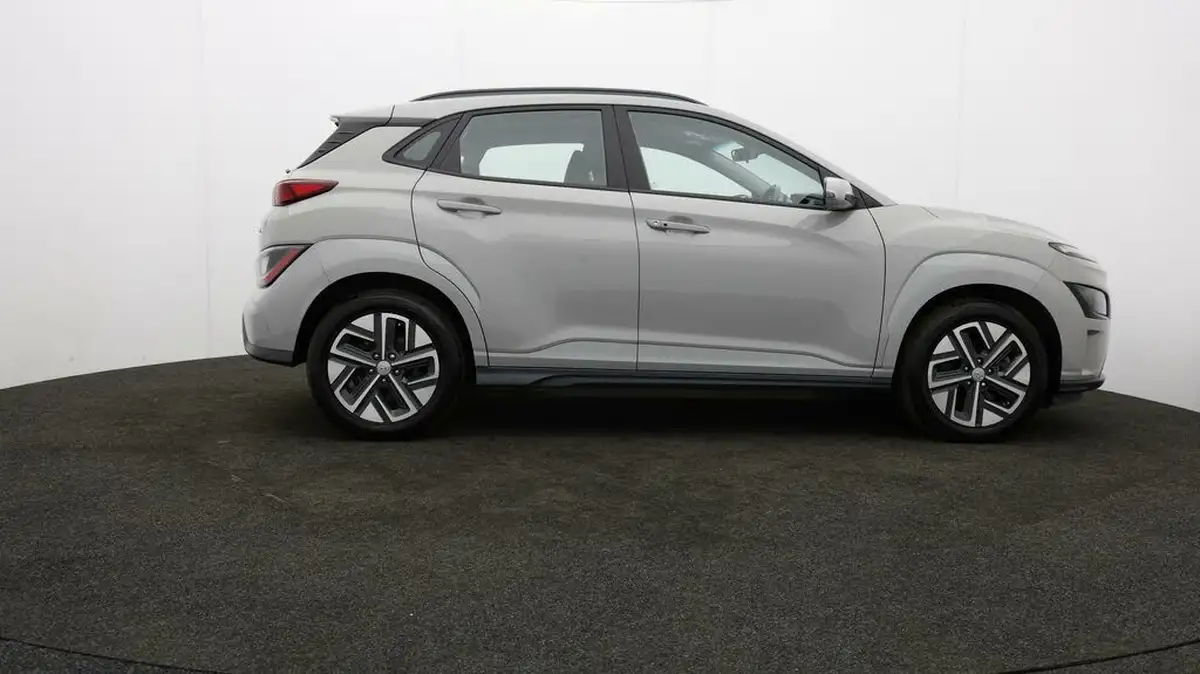 2021-hyundai-kona-e-se-connect-big-30