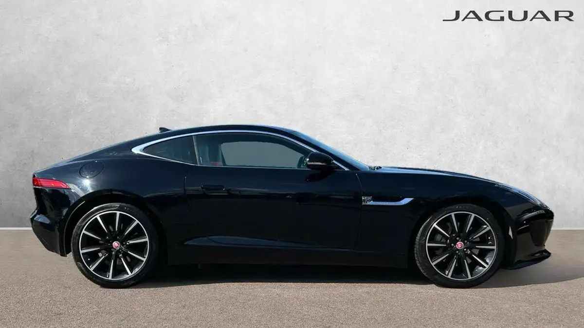 2015-jaguar-f-type-30-v6-coupe-quickshift-big-4