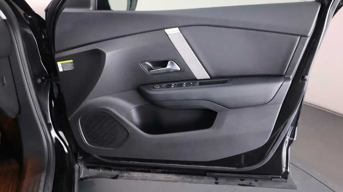 2022-citroen-c4-12-puretech-sense-plus-big-15