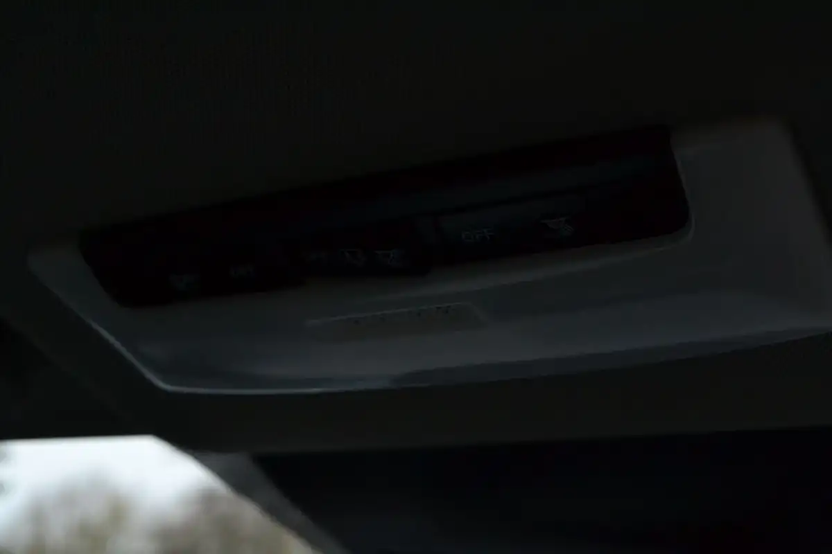 2021-nissan-leaf-e-acenta-big-18