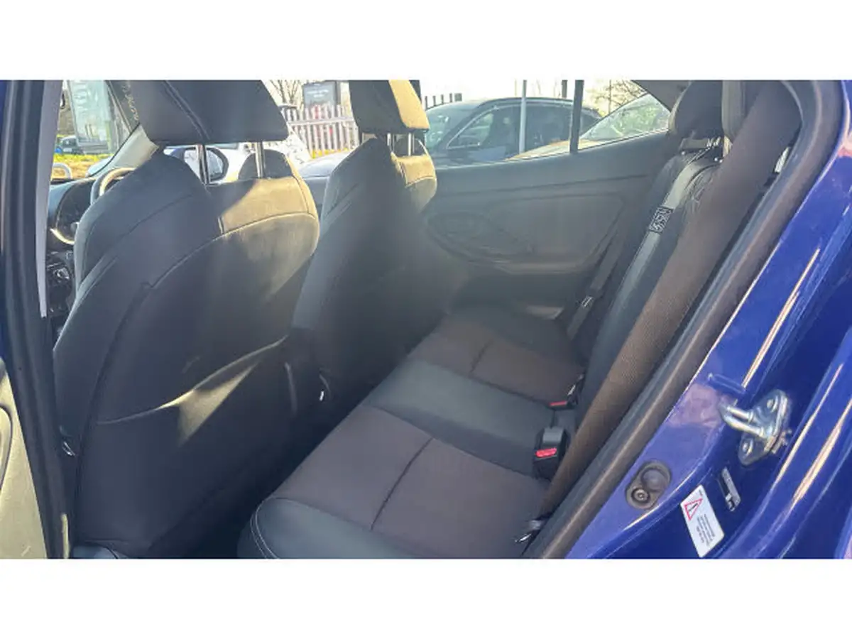 2022-toyota-yaris-cross-15-vvt-i-excel-awd-i-big-15