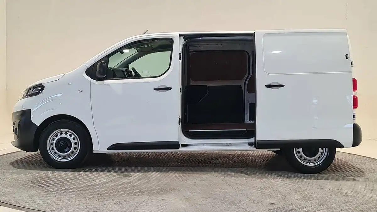 2022-vauxhall-vivaro-15td-2900-l1h1-dynamic-big-15