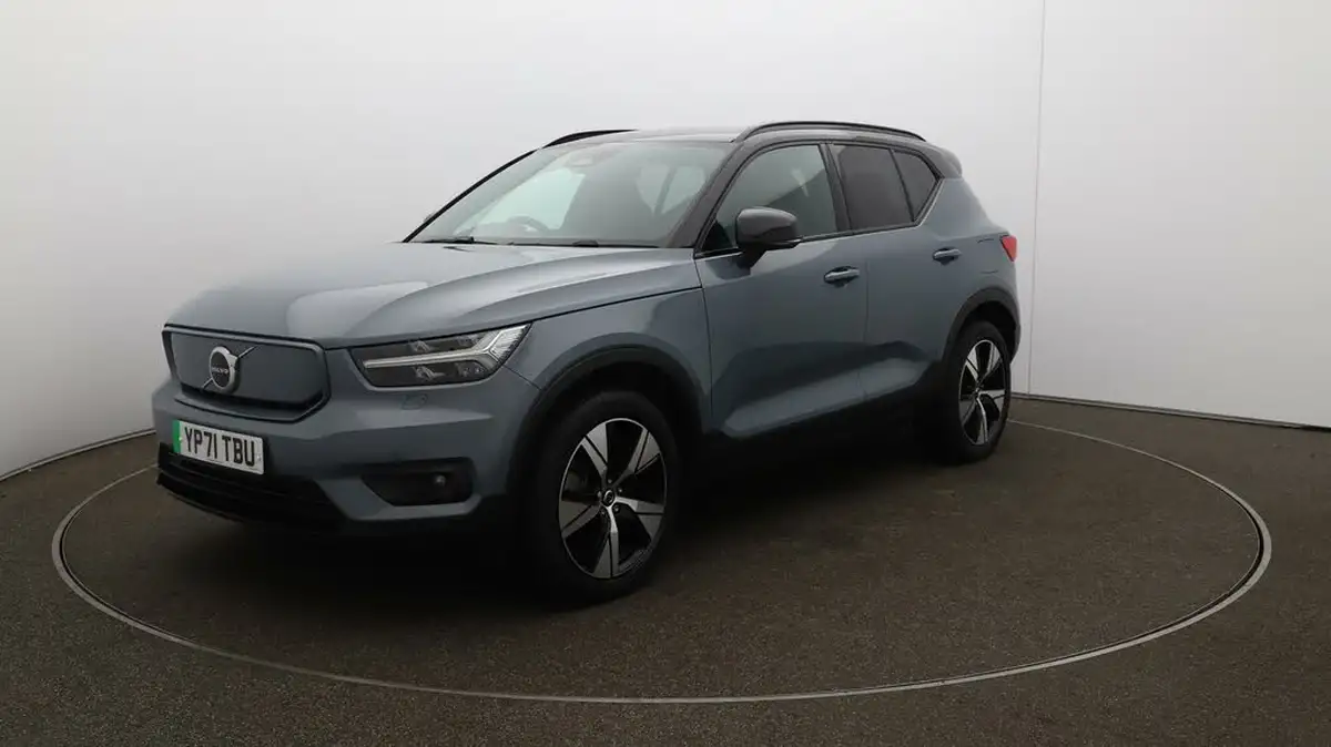 2021-volvo-xc40-e-twin-recharge-plus-big-3