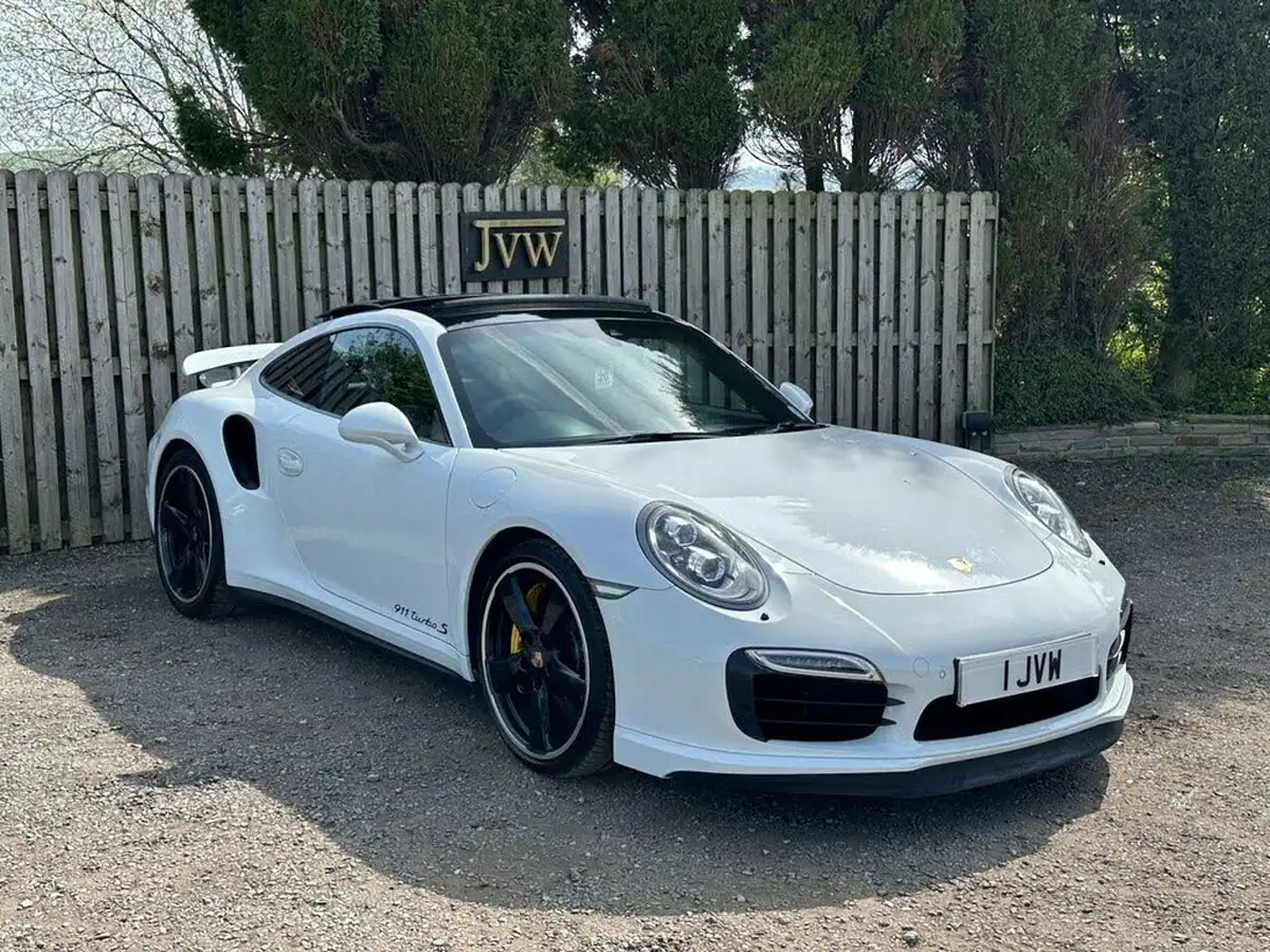 2014-porsche-911-38-turbo-s-coupe-big-2