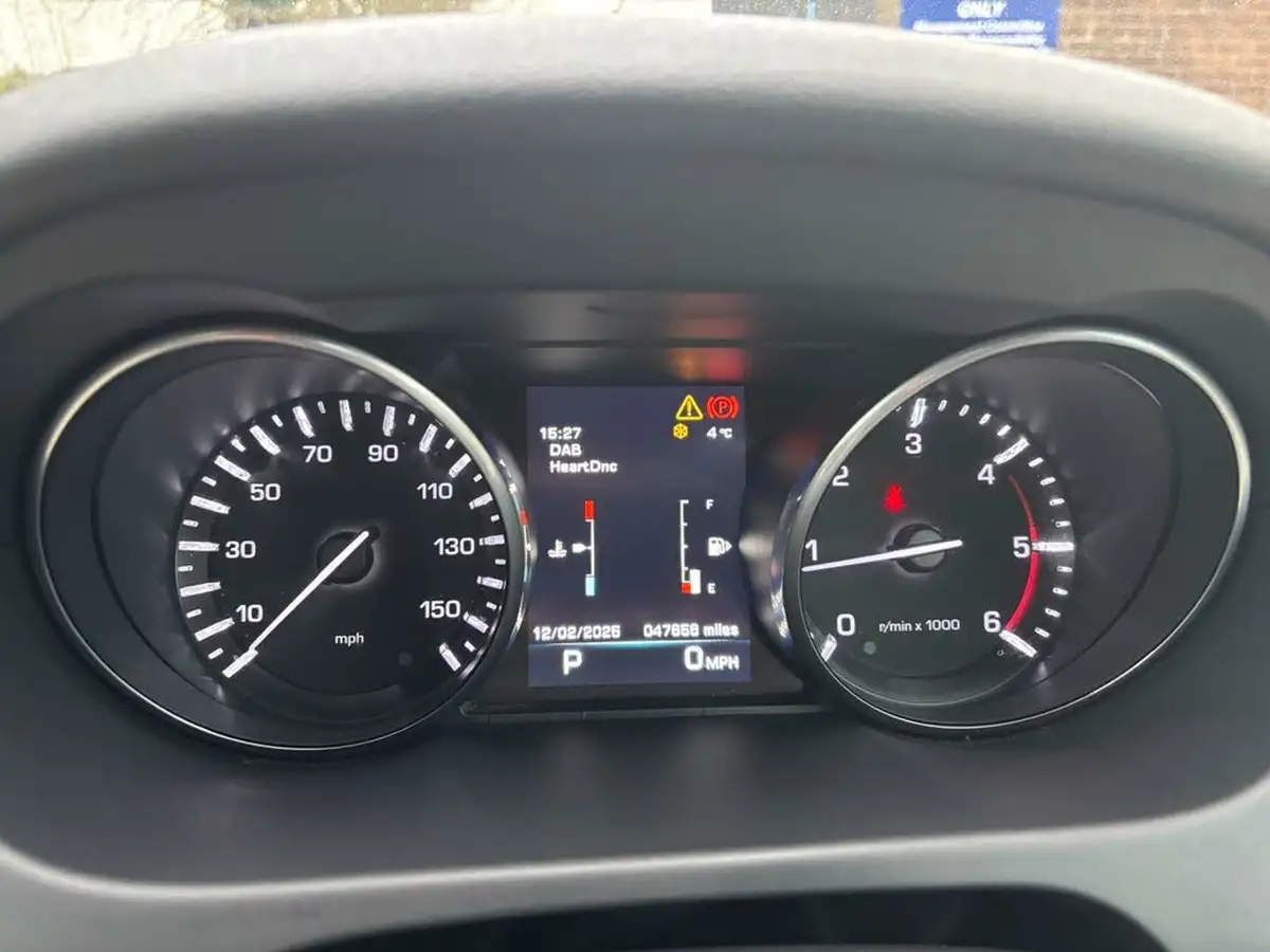 2016-land-rover-discovery-sport-20td4-hse-luxury-awd-ss-auto-big-17