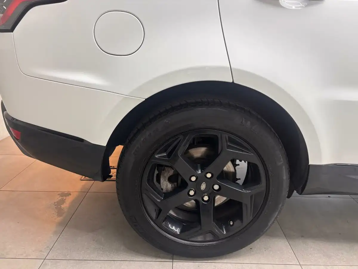2018-land-rover-range-rover-sport-20sd4-hse-big-27