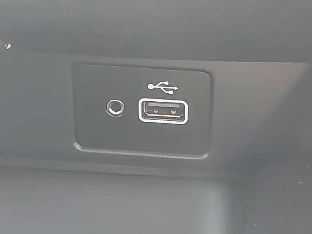 2024-nissan-juke-10-dig-t-n-connecta-big-15
