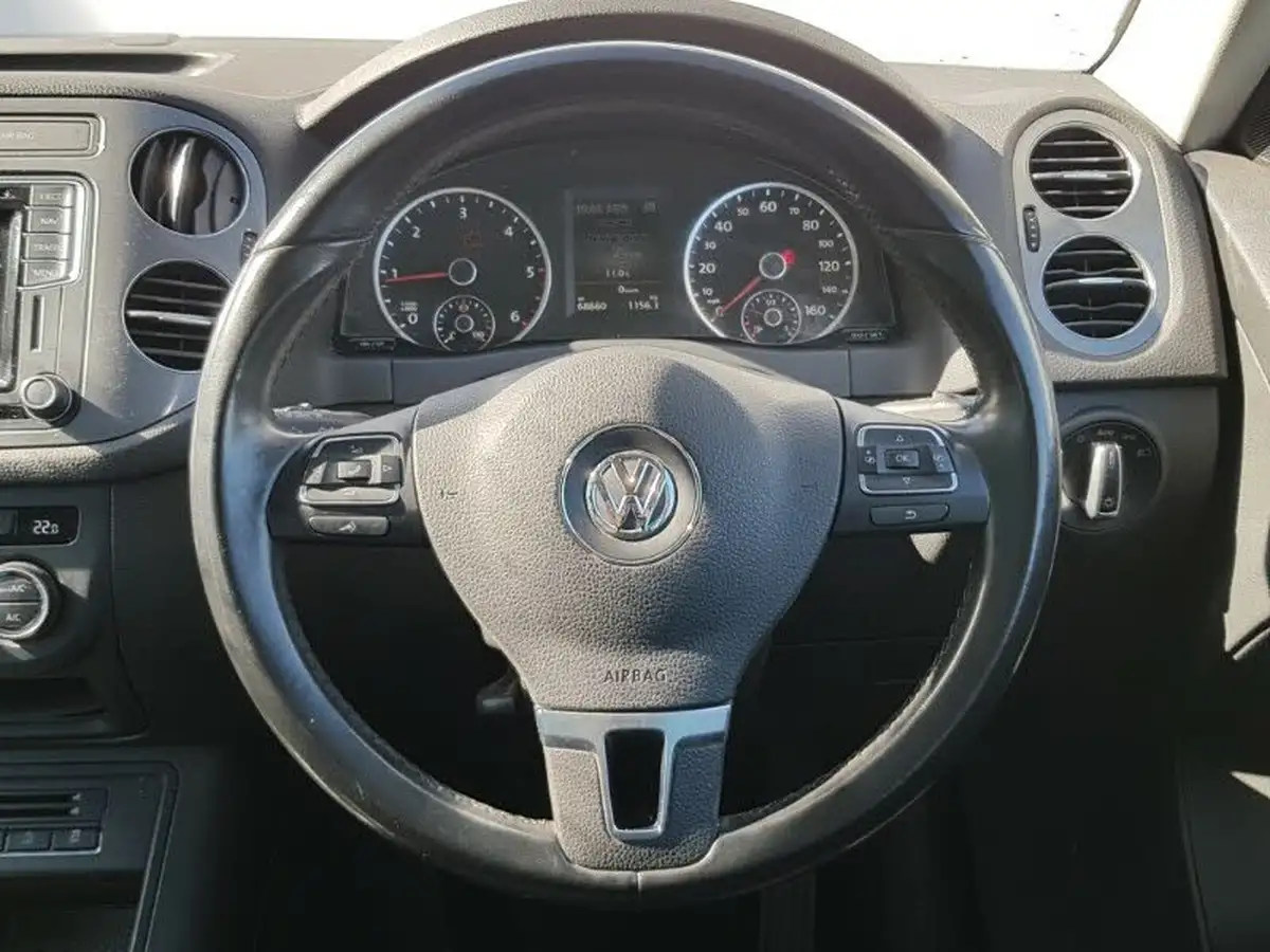 2015-volkswagen-tiguan-20tdi-match-edition-150ps-bmtss-big-9