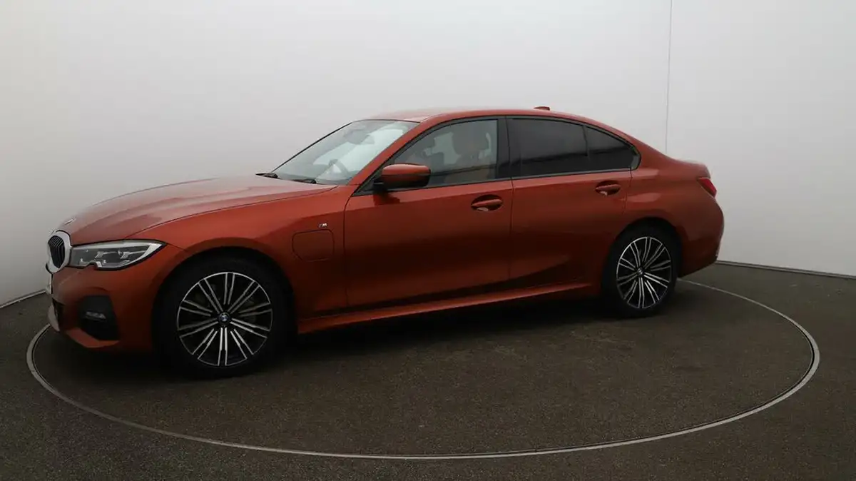 2019-bmw-3-series-20-330e-m-sport-plus-pack-big-60