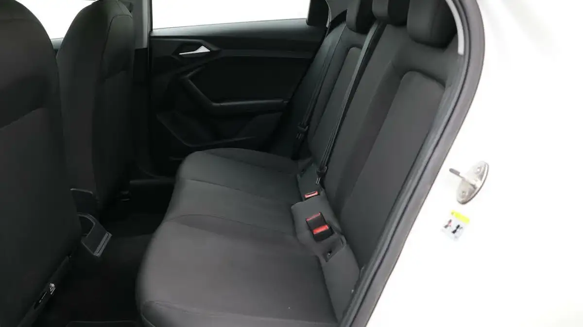 2022-audi-a1-10-25-tfsi-technik-s-tronic-big-16