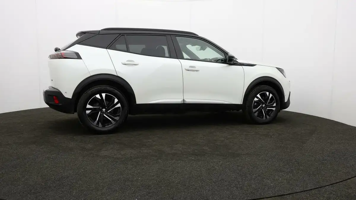 2021-peugeot-2008-suv-e-gt-big-28